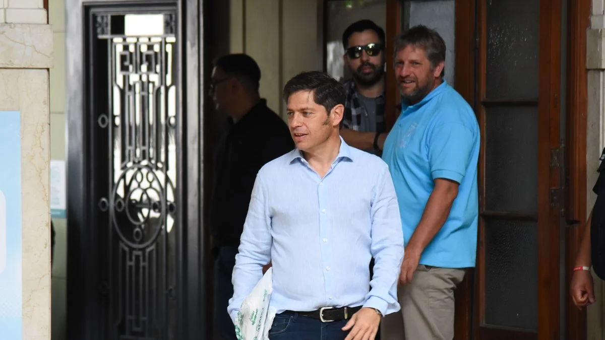 Kicillof pone al desdoblamiento como prioridad y reúne a su tropa