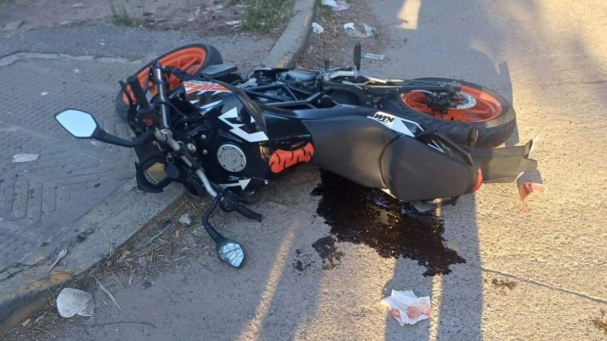Choque en Villa Elvira dejó a otro motociclista herido