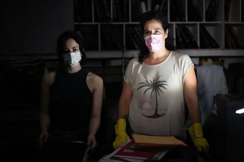 Alumnas, amigos y fotógrafos colaboran para devolverle su brillo al Centro de Fotografía Contemporánea
