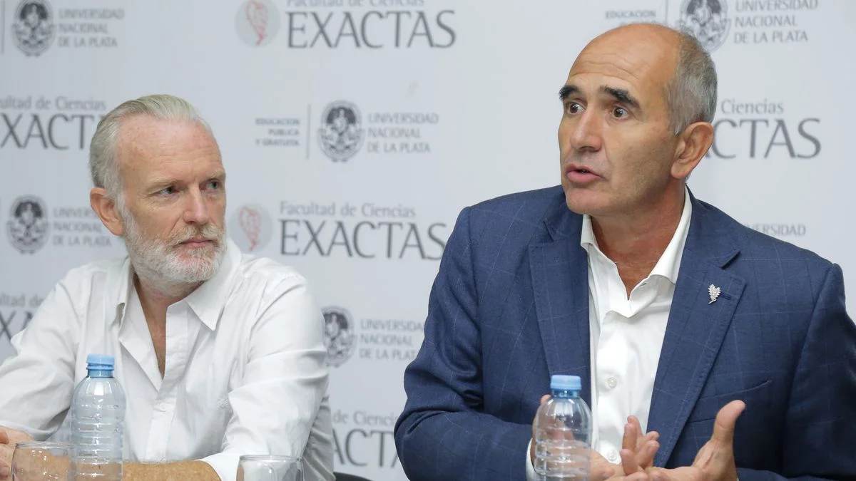 Presentaron un microscopio que pone a la UNLP a la vanguardia científica