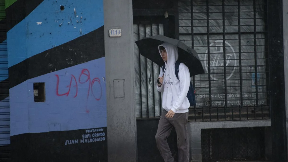 No mejora: persiste la lluvia en el lunes de La Plata