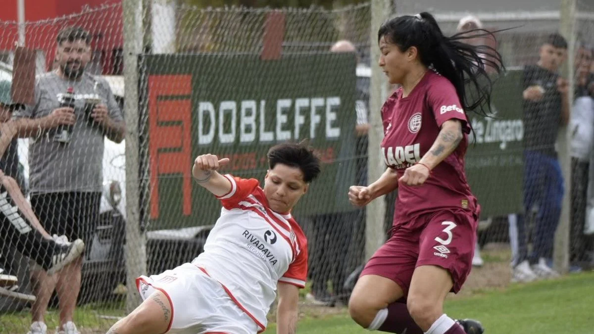 Estudiantes no se baja del Torneo de Fútbol Femenino