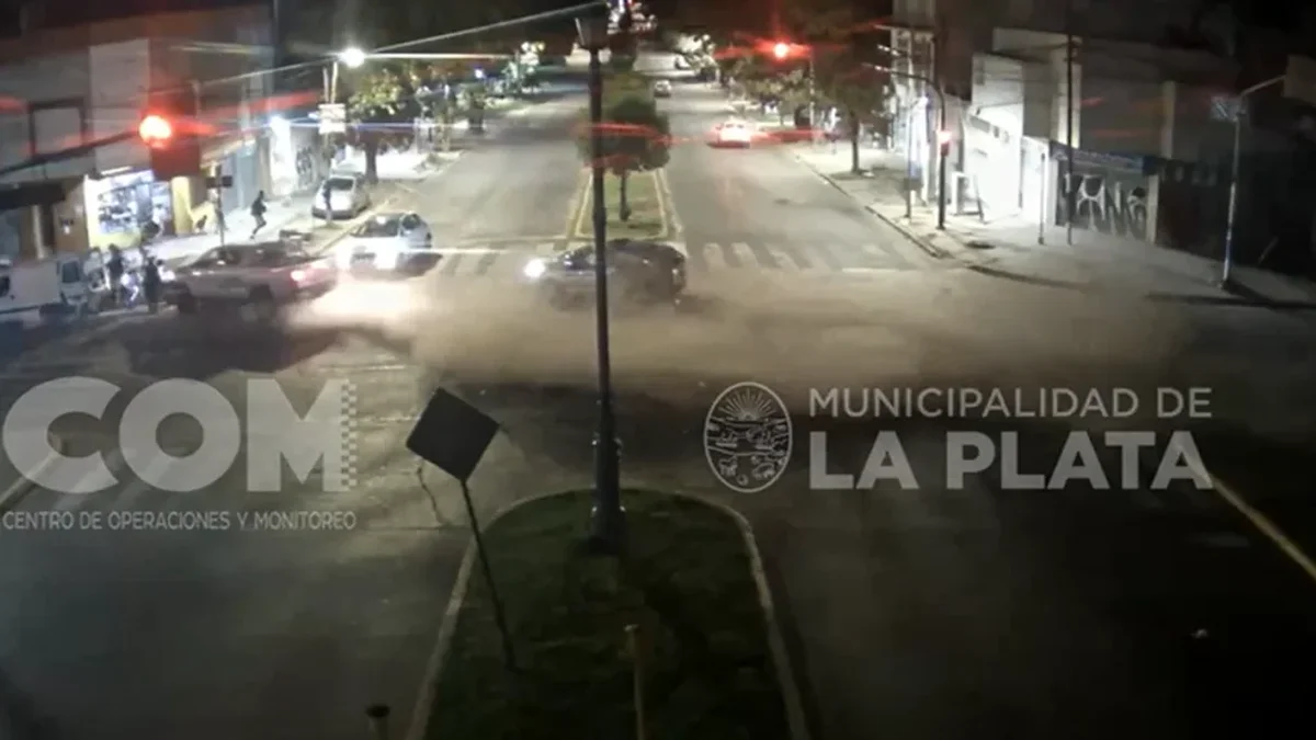 Borracho al volante: así fue el impactante choque en La Plata