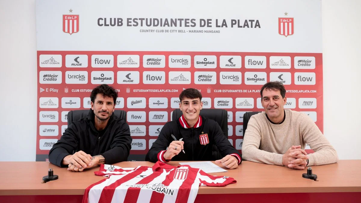 Estudiantes le firmó primer contrato a cuatro juveniles