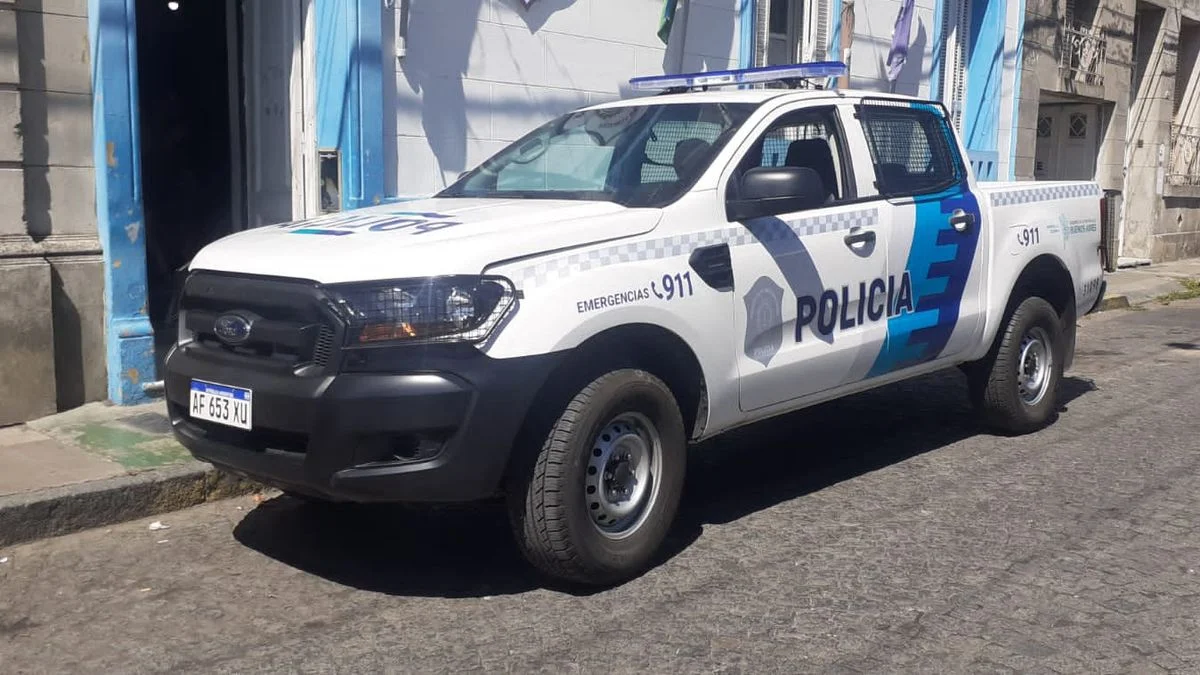 Violento enfrentamiento frente a una comisaría en Tolosa