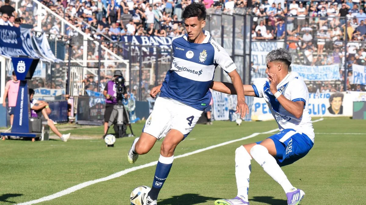 Renzo Giampaoli, uno de los puntos altos de la victoria de Gimnasia en el Bosque