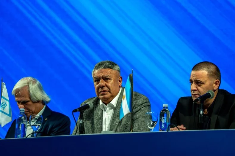 Claudio Tapia realizó importantes anuncios en la reunión de AFA