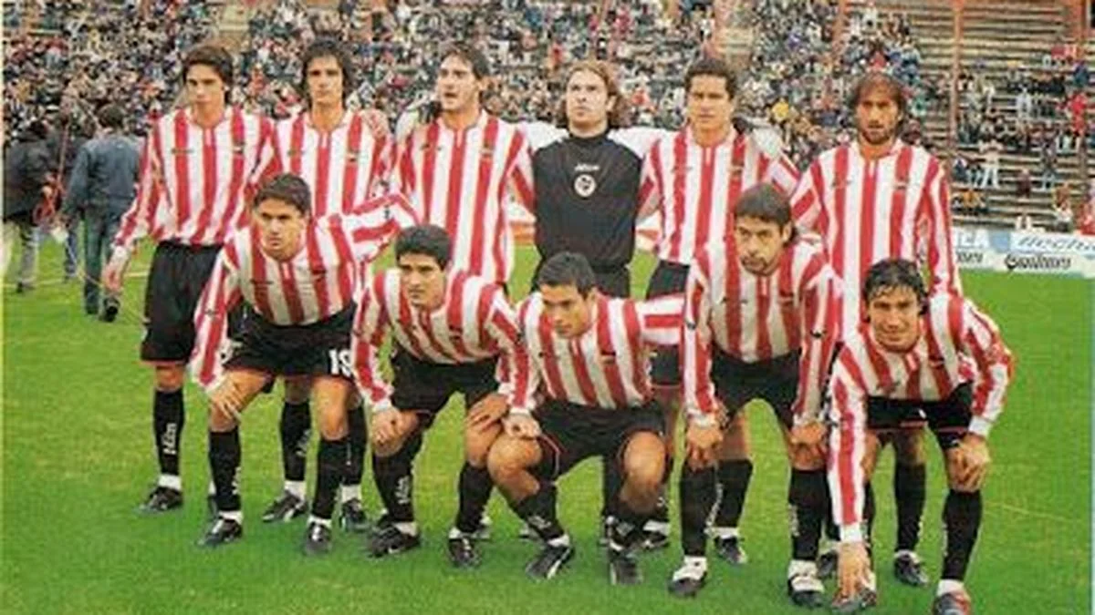 Dos ídolos de Estudiantes se reencontraron en las canchas