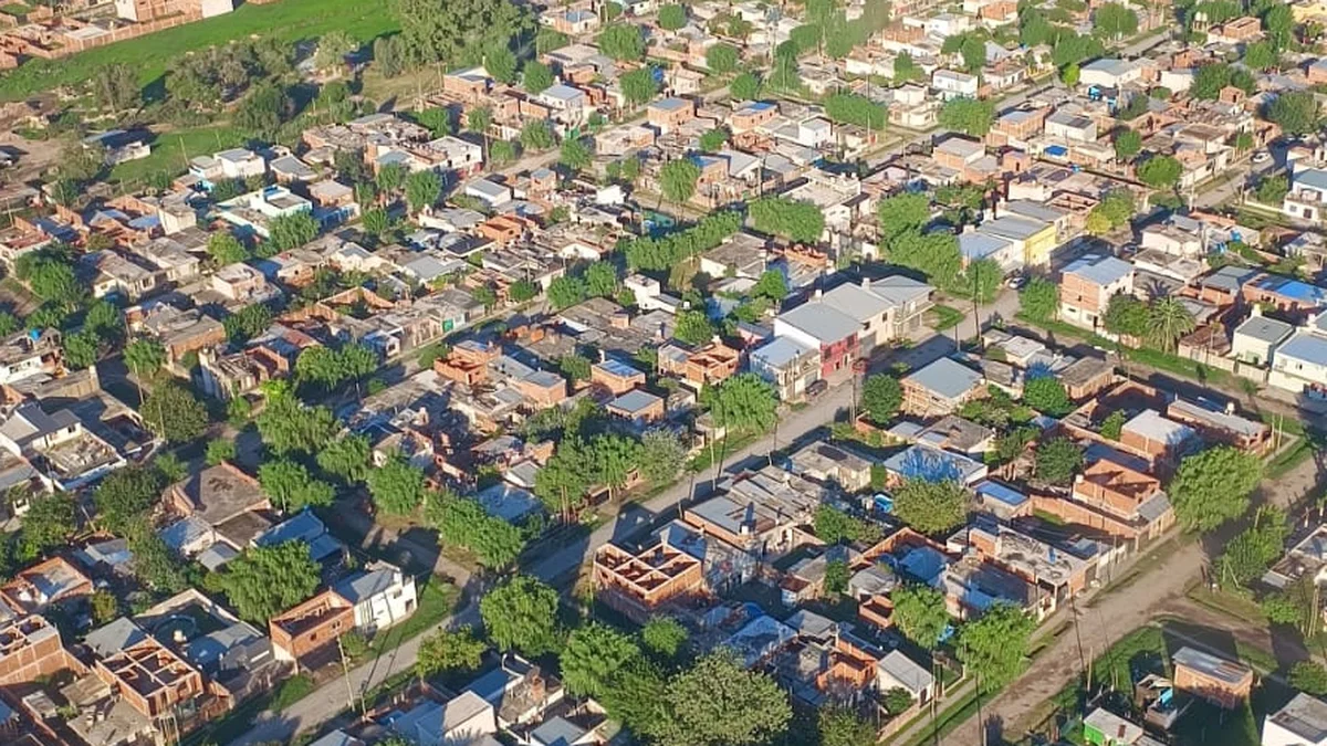 Un hombre abusó de su empleada en la megatoma de Los Hornos