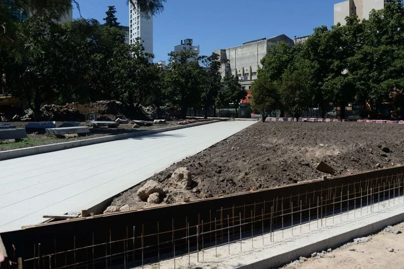 Así se ven los trabajos en la Plaza Italia ubicada en pleno centro de La Plata