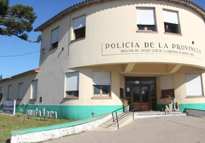 Los graves hechos habr&iacute;an ocurrido en la comisar&iacute;a de Punta Lara