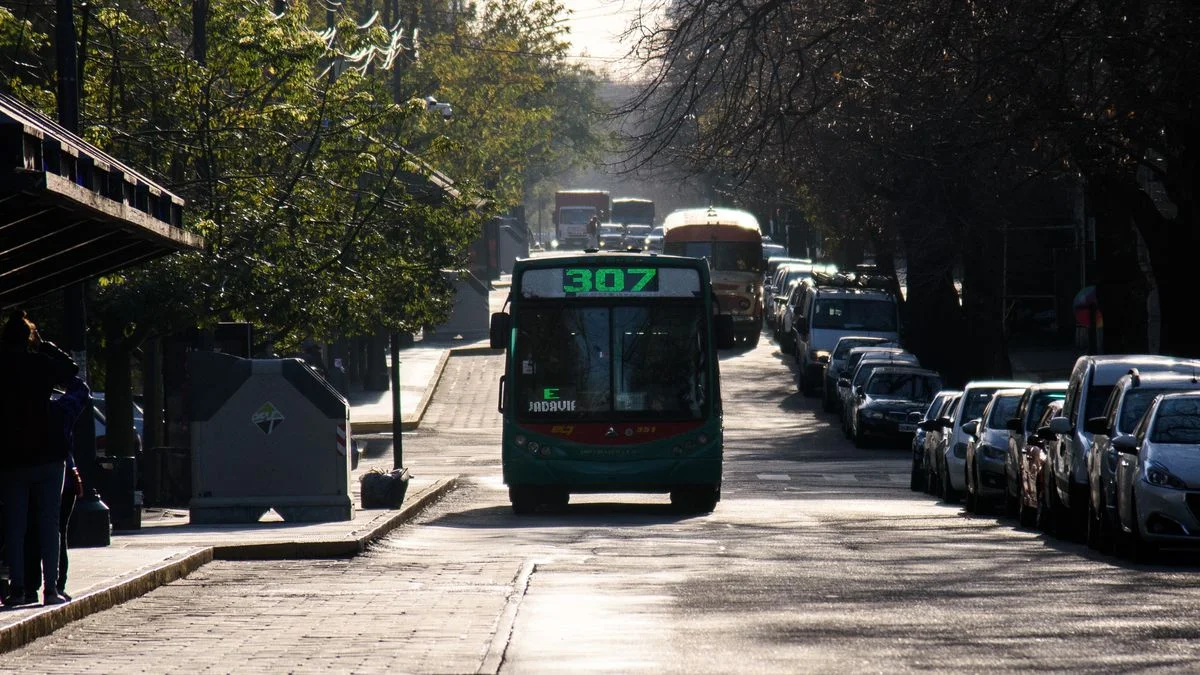 Nueva reunión entre la UTA y las empresas para evitar un paro de micros en el AMBA
