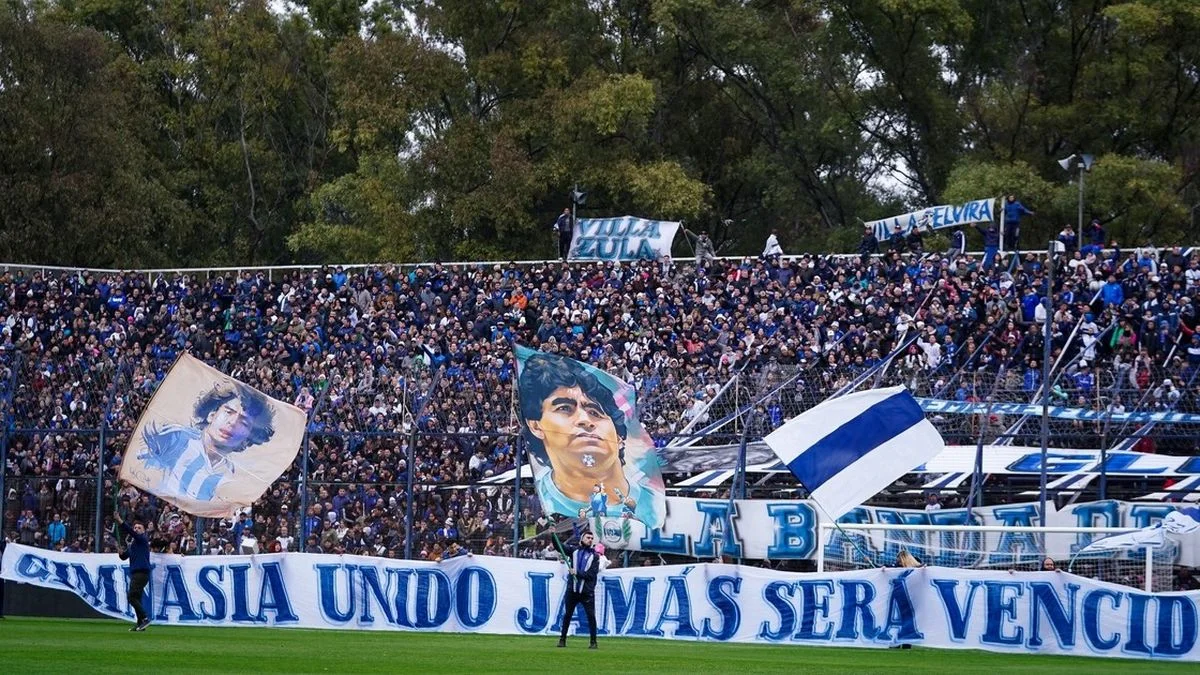 Gimnasia apeló la sanción y jugaría con público en el Bosque