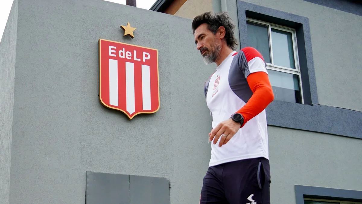 Domínguez en la previa del debut de Estudiantes en la Libertadores: "Tenemos que ser inteligentes"