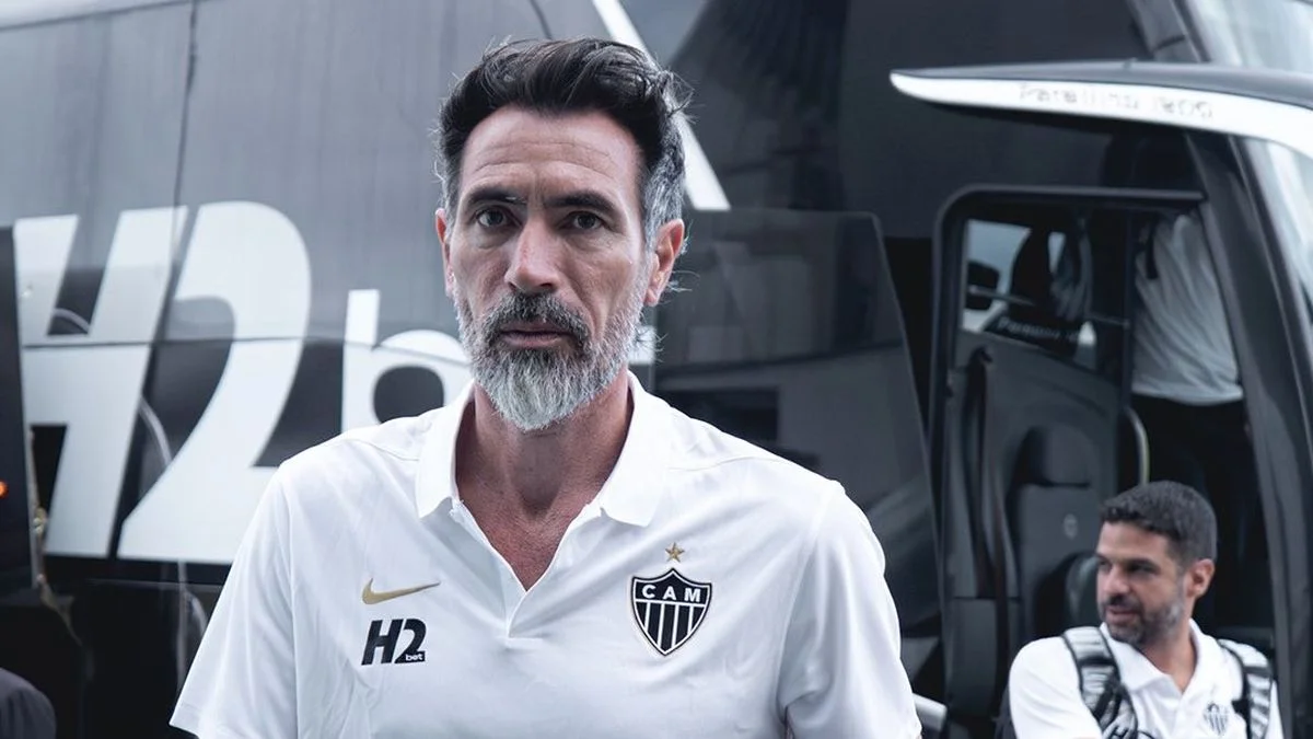 Eduardo Domínguez clasificó a una final en su debut