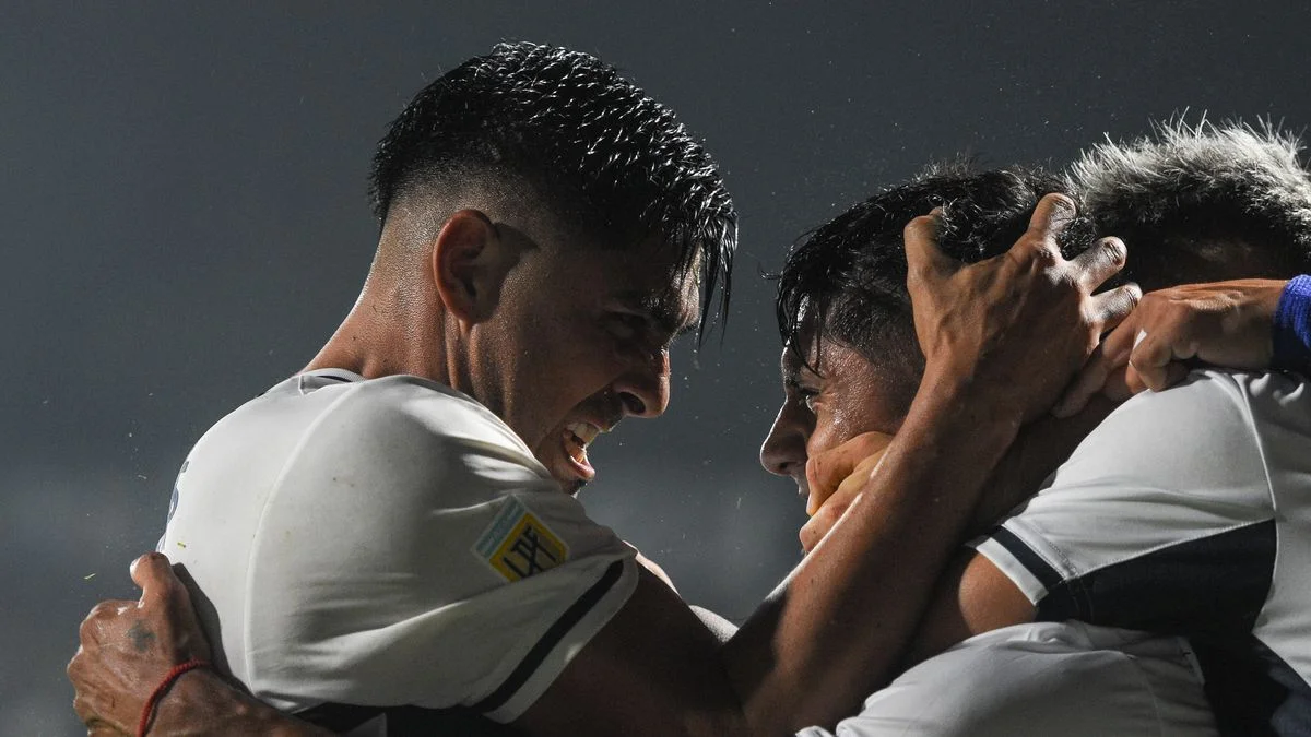Los dirigentes de Gimnasia preparan una reunión clave para cerrar un esperado regreso