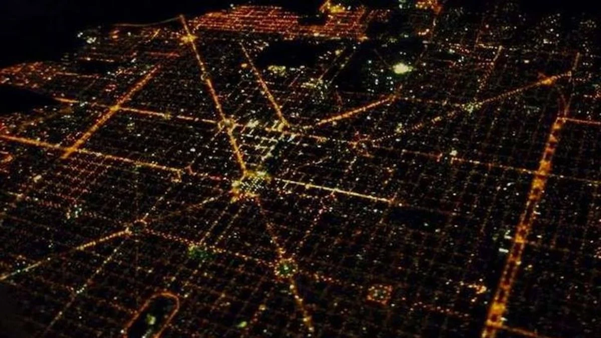 En La Plata, la caída del turismo golpea consumo, boleto y alquileres