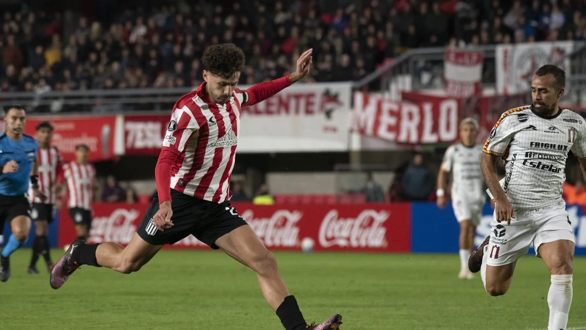 Estudiantes, una y una por sus delanteros que buscan salida