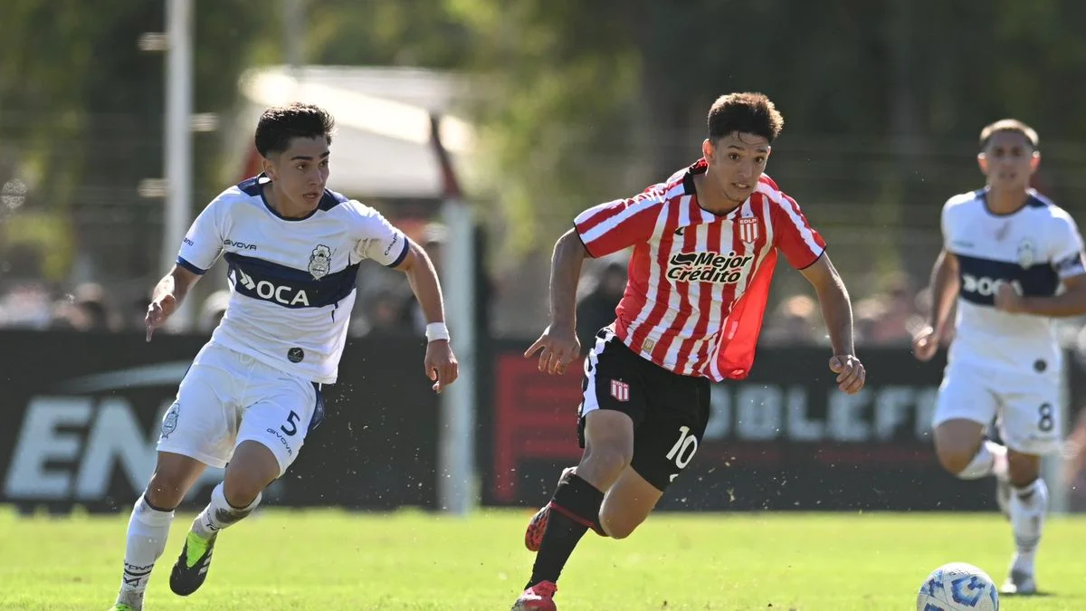 Estudiantes ganó el clásico en City Bell ¿Cómo quedó el historial de Reserva?