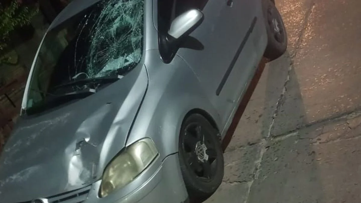 Otro borracho al volante atropelló a un motociclista en Berisso