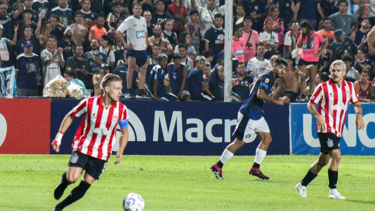 En un final frenético, Estudiantes sumó un punto en Mendoza