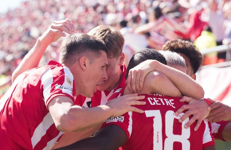 Estudiantes, otra vez el dueño del Clásico Platense en UNO