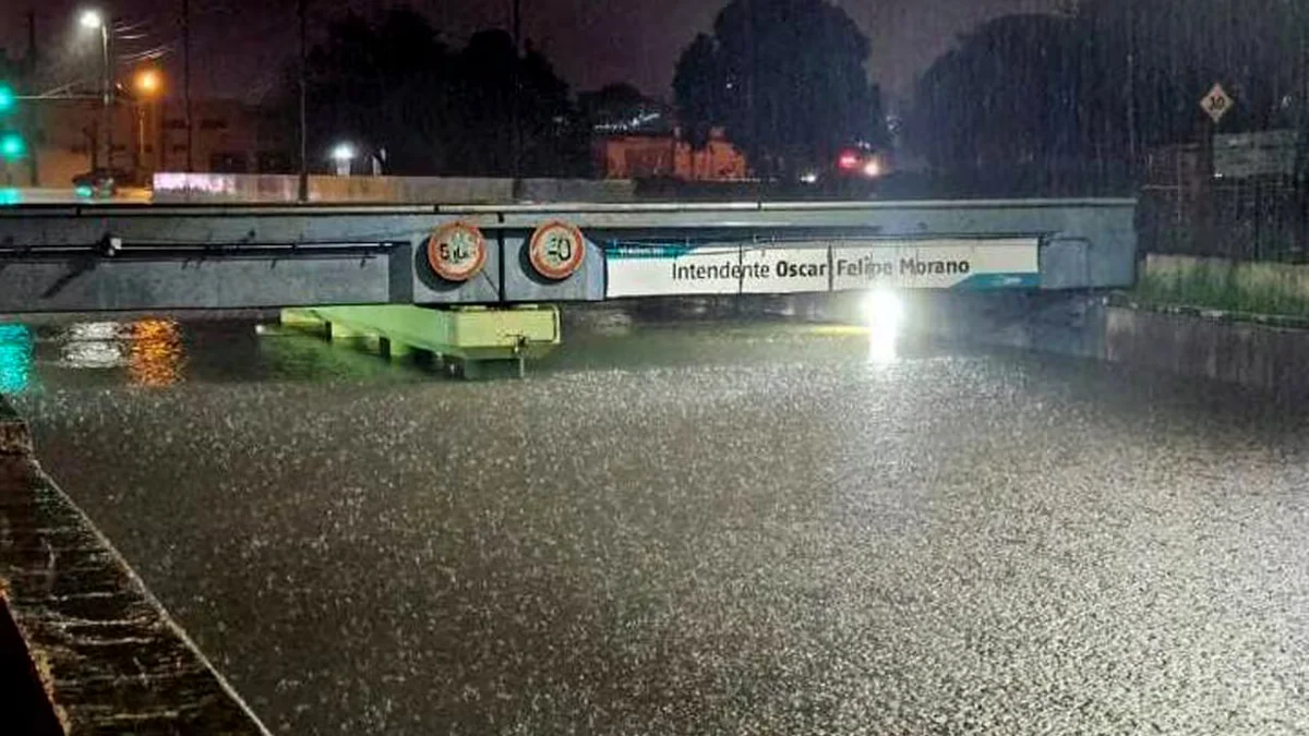 Colecta en La Plata para ayudar a los damnificados por las inundaciones en Zárate y Campana