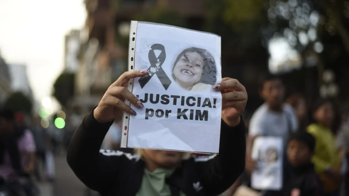 Justicia por Kim Gómez: el reclamo de los vecinos de La Plata en Gobernación