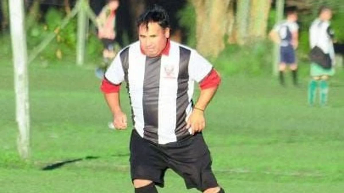 Falleció un hombre mientras jugaba al fútbol en Melchor Romero