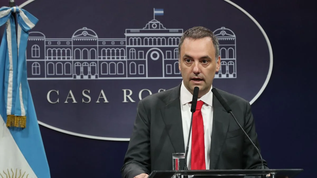 Adorni mandó a informarse antes de hablar al nuevo Subsecretario de Ambiente