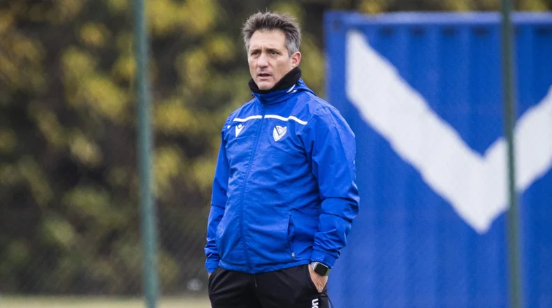 Guillermo Barros Schelotto al frente de V&eacute;lez en esta final