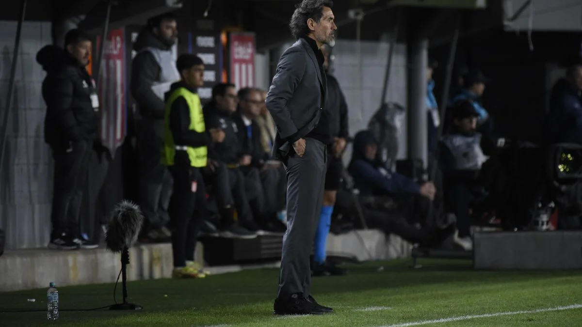 Eduardo Domínguez: "Nos duele mucho lo que nos pasó hoy"