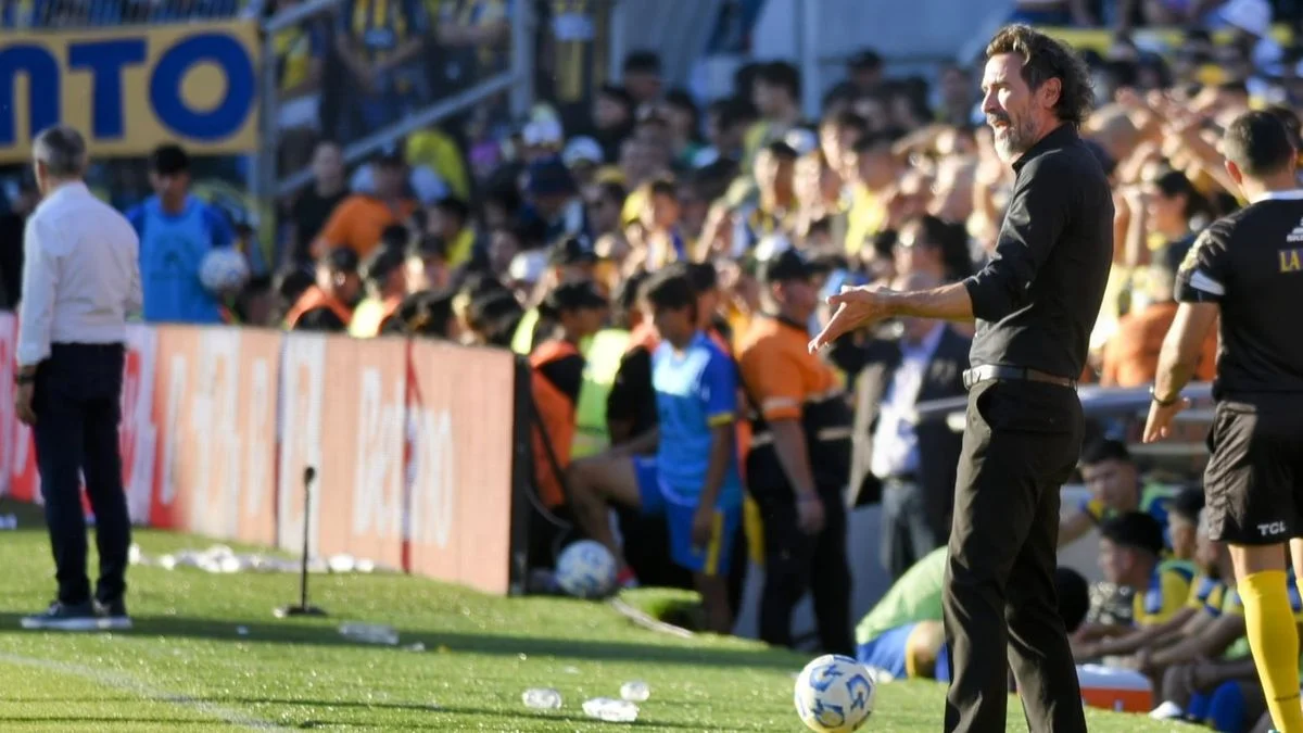 Eduardo Domínguez duro tras la eliminación, "Cuando te enfrentas a los poderosos, la consecuencia es esta"