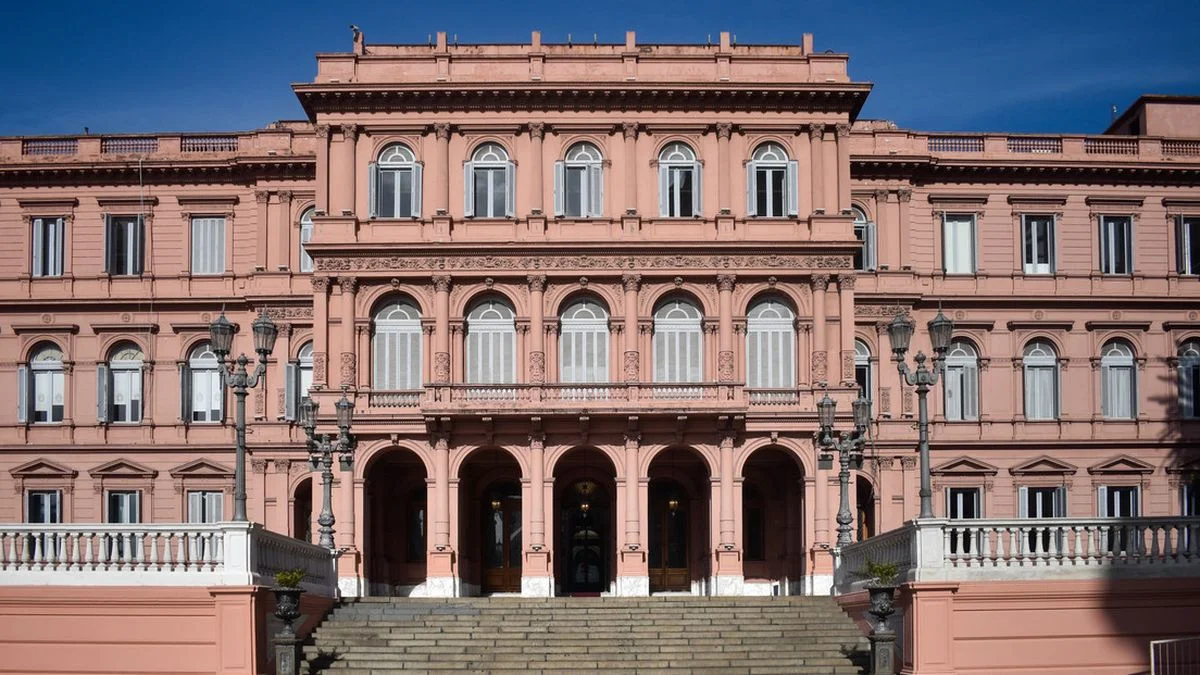 El Gobierno anticipa 6.000 despidos en el sector público
