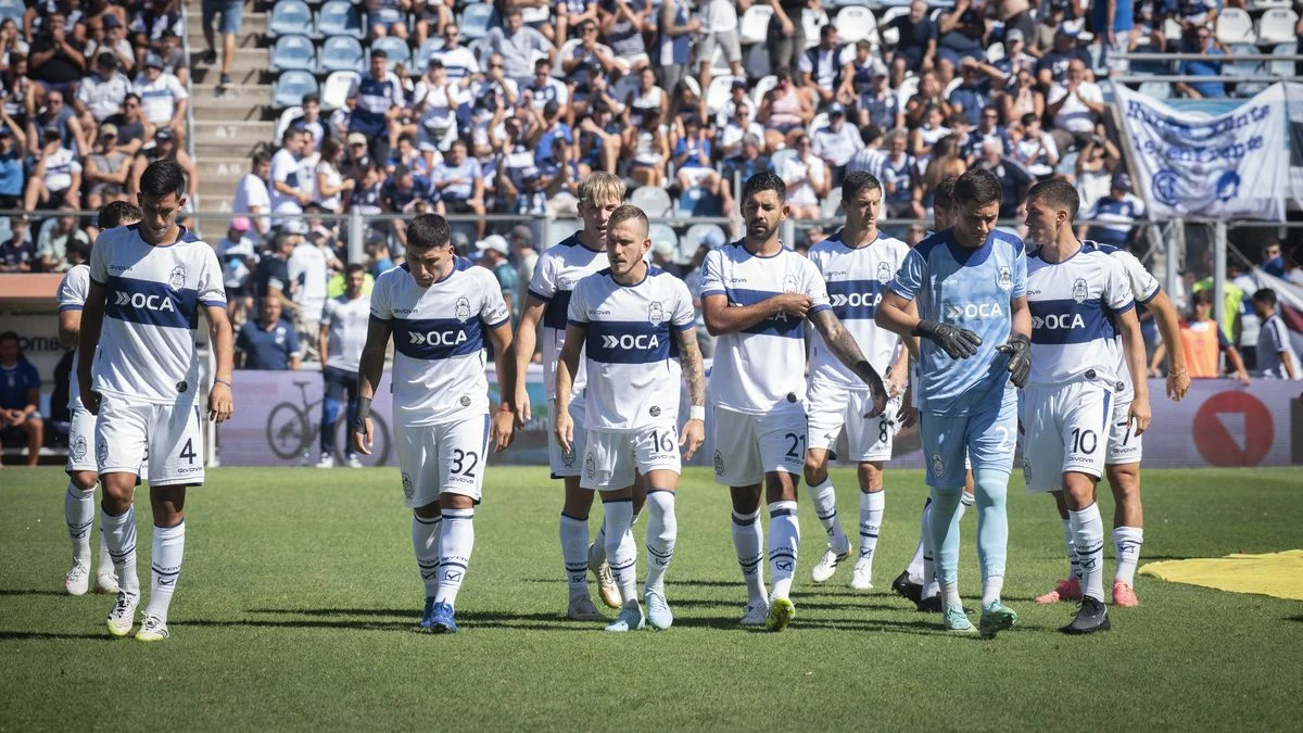 Gimnasia prepara las lapiceras: se avanza en importantes renovaciones contractuales
