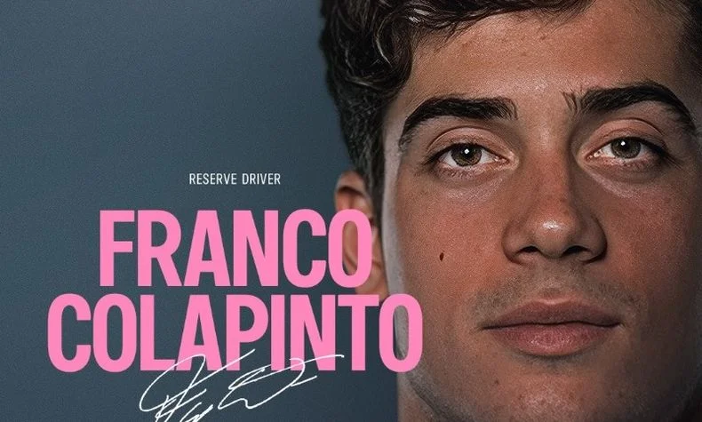 Franco Colapinto defiende en 2025 a la escudería Alpine
