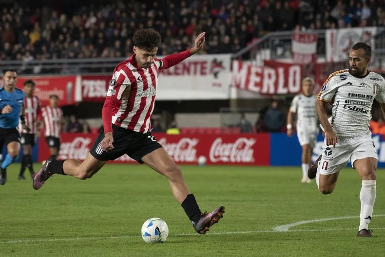 Luciano Giménez, otro delantero que dejaría Estudiantes 
