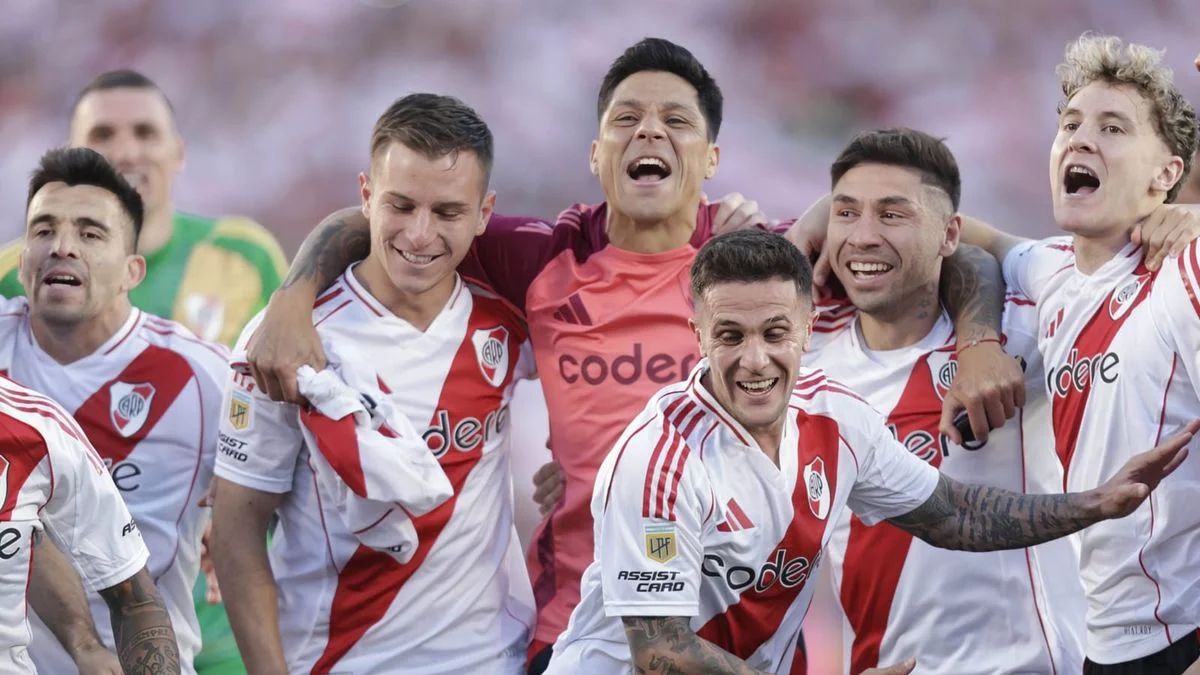 Con presencia de ex Gimnasia y Estudiantes, River venció a Boca en el Monumental