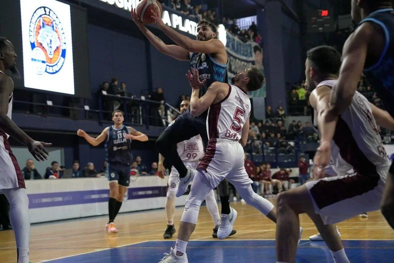 Gimnasia se llev&oacute; todos los aplausos del Polideportivo V&iacute;ctor Nethol