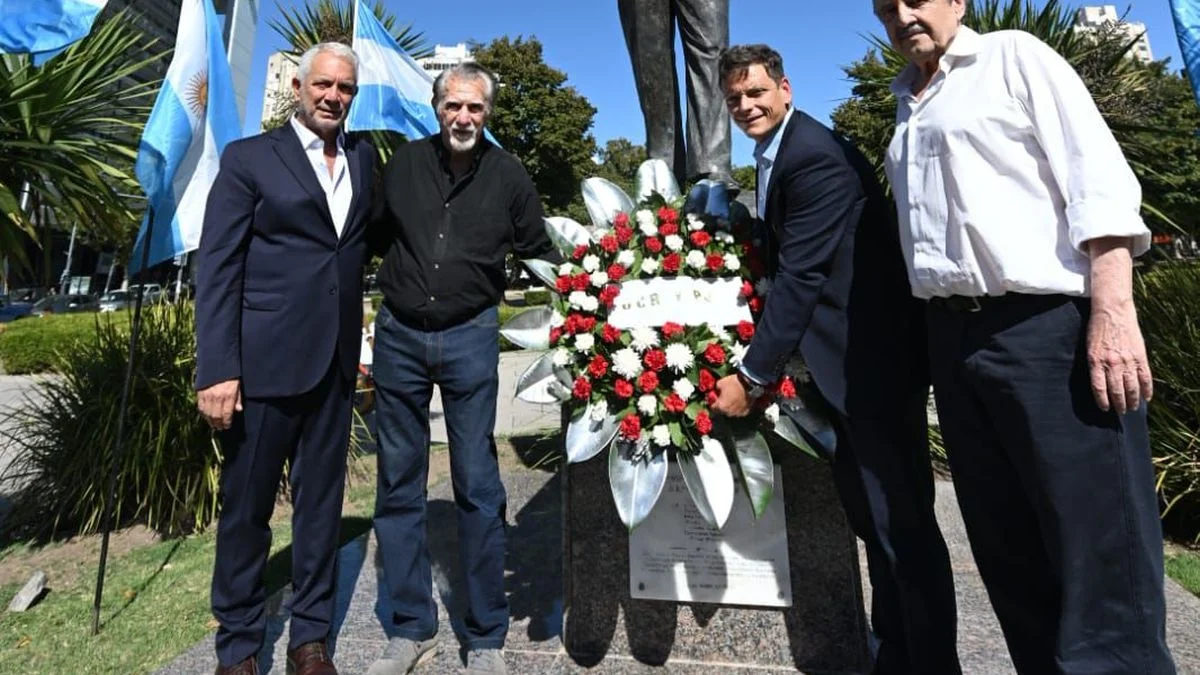 Homenajearon a Raúl Alfonsín en La Plata