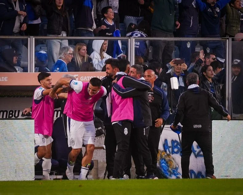 Gimnasia contin&uacute;a los preparativos para los octavos de final del Torneo Apertura