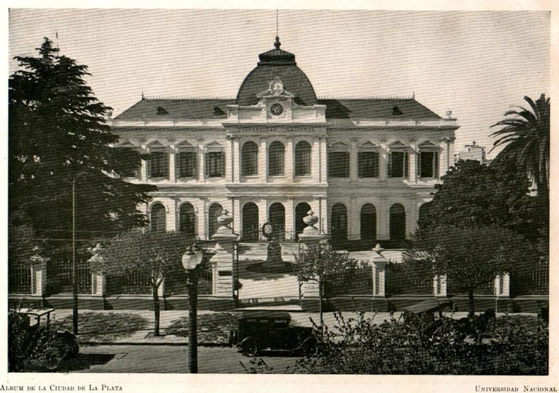 Foto hist&oacute;rica de la UNLP