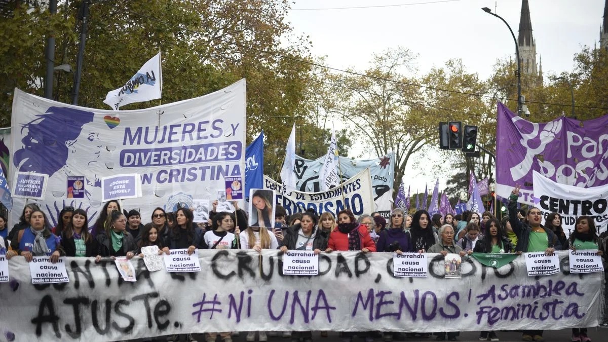 Gran marcha en La Plata por el 10° aniversario del Ni una Menos