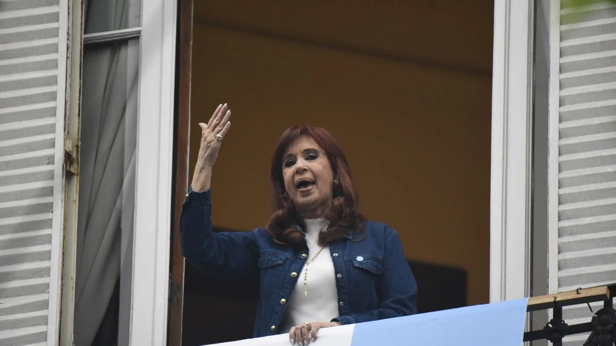 Con epicentro en San José 1111, Cristina Kirchner vuelve al centro de la escena