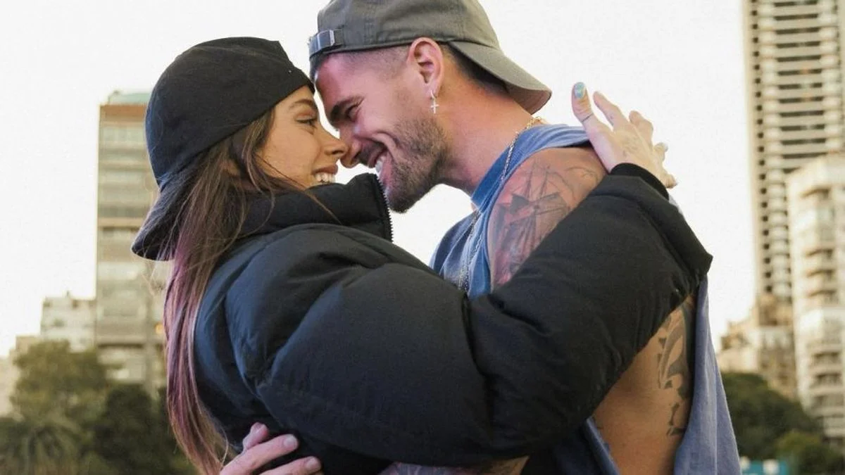 En medio de rumores de reconciliación, Tini Stoessel fue a ver jugar a Rodrigo de Paul
