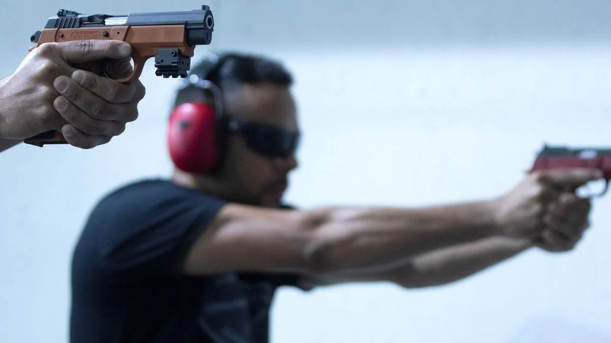El Gobierno suma facilidades para acceder a armas de fuego