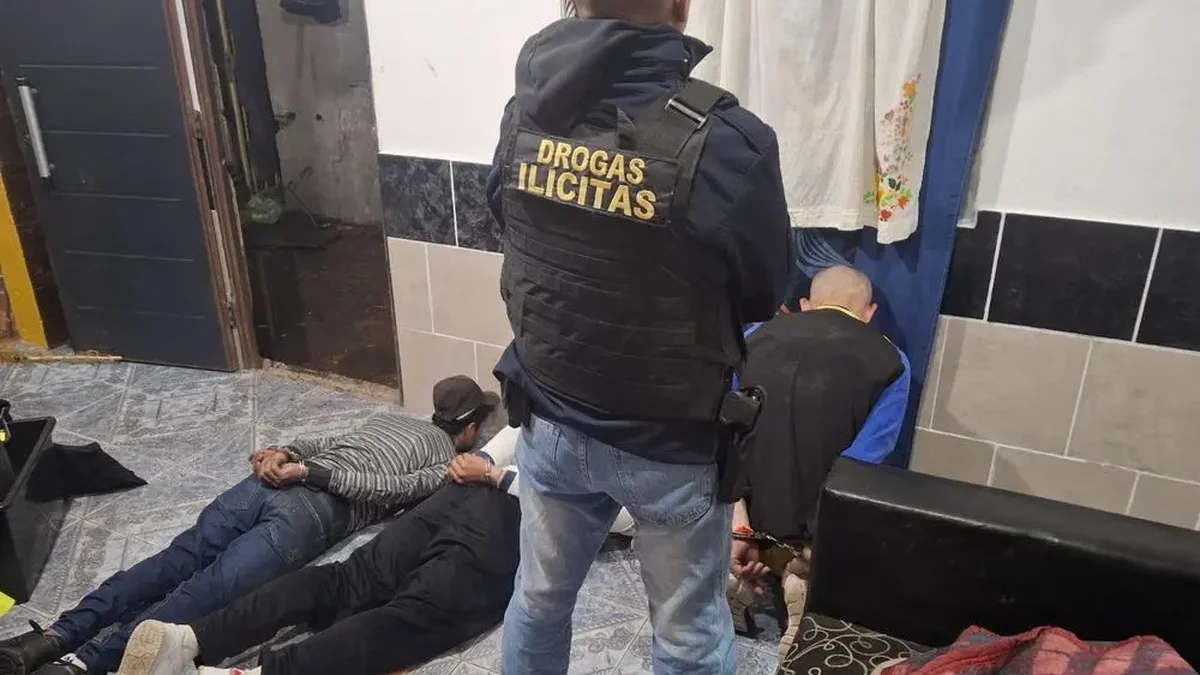 Desarticularon una banda que comercializaba drogas en Ensenada
