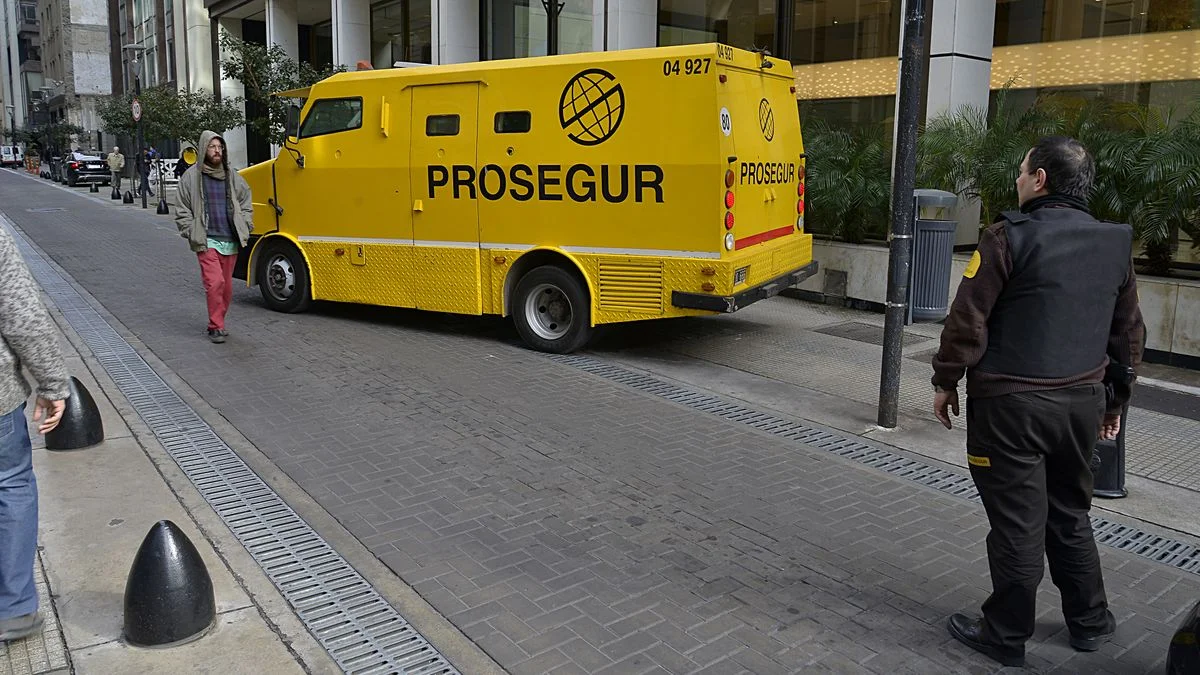 Nación recorta el control del manejo de armas a municipios