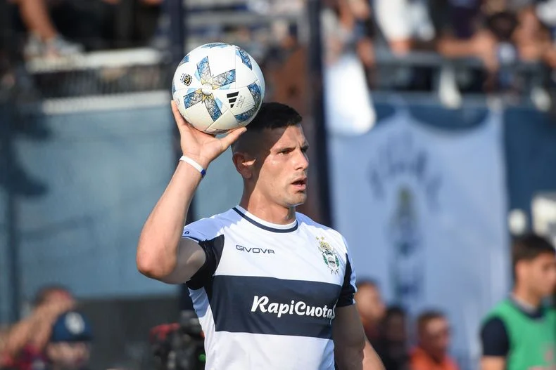 Enrique hizo una sorpresiva comparación entre Gimnasia y Alianza Lima