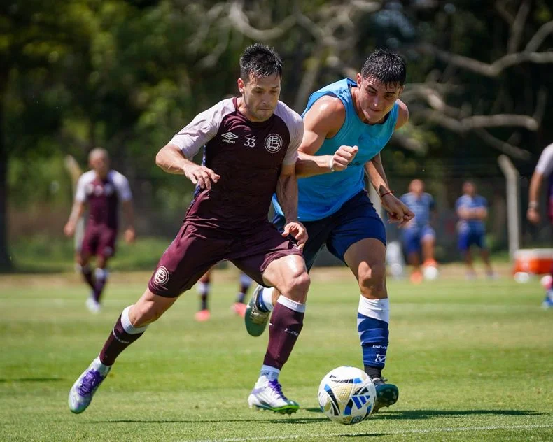 Gimnasia reparti&oacute; puntos ante Lan&uacute;s en su primer amistoso en Estancia Chica